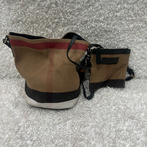 BURBERRY Ashby Check Bucket Bag - Picture 1 of 16